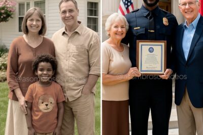 Era un niño negro perdido en el sistema, saltando de familia en familia sin deshacer nunca su maleta… hasta que una pareja blanca en España decidió creer en él. Hoy, años después, viste uniforme policial y sostiene una placa que guarda un secreto que pocos imaginan.