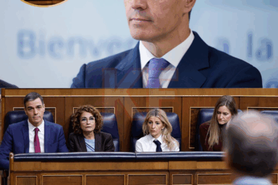 “Lo dijo… y el Congreso tembló.” Así comenzó la intervención que destrozó la rutina parlamentaria cuando, sin previo aviso, un diputado denunció lo que llamó “la mentira más descarada jamás pronunciada por Pedro Sánchez”, una frase que cayó como una bomba entre los escaños. Las miradas se cruzaron con una mezcla de incredulidad y miedo, como si todos hubieran escuchado algo prohibido, algo que nadie se atrevía a nombrar en voz alta. El ambiente se tensó hasta el límite, revelando fisuras políticas que durante meses habían permanecido cuidadosamente ocultas bajo discursos perfectamente medidos. Y aun así, la verdadera conmoción llegó cuando el diputado insinuó que esa mentira… era solo la puerta de entrada a algo aún más inquietante.