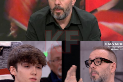Todo parecía normal… hasta que Antonio Maestre escuchó una comparación que lo dejó sin palabras. Un joven miembro del Partido Comunista equiparó el franquismo con el comunismo, y lo que siguió desató un debate inesperado. Valiéndose de documentos, memoria histórica y un razonamiento agudo, Maestre desentraña una narrativa que durante mucho tiempo ha permanecido indiscutible… Pero lo más sorprendente no es su refutación, sino lo que se revela entre líneas.
