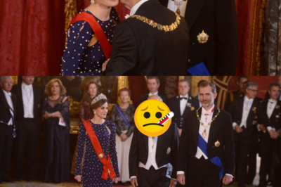 La noticia ha caído como una auténtica sacudida diplomática: la operación de urgencia del presidente de Portugal ha dejado en el aire la que debía ser la última cena de gala del año en el Palacio Real, un evento en el que cada detalle estaba ya cerrado al milímetro. Fuentes cercanas a la organización describen un ambiente de desconcierto total: protocolos detenidos, invitados a la espera y un silencio tenso entre los equipos españoles y portugueses mientras llega información oficial sobre el estado del mandatario. Aunque no se ha revelado la gravedad exacta del procedimiento médico, el imprevisto abre interrogantes sobre la agenda bilateral y sobre cómo afectará a los compromisos institucionales previstos para las próximas semanas. La pregunta que muchos se hacen ahora es simple pero inquietante: ¿se podrá retomar la cita o este contratiempo marcará un antes y un después en el cierre del año diplomático?|TH