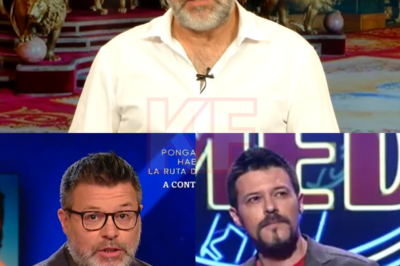 La celebración fue la pista clave. Tras la pausa de Héctor de Miguel, los ataques de la extrema derecha no solo continuaron: se transformaron en festejos abiertos, casi coordinados. No parecía ira, sino la sensación de haber logrado algo. Ese detalle inquieta más que los insultos. Cuando el objetivo no es discutir ideas, sino hacer desaparecer voces, la pregunta cambia: ¿cuántas presiones invisibles hacen falta para que el silencio se convierta en trofeo?