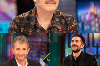 Estalla la polémica tras las declaraciones de Joaquín Reyes sobre lo que ocurre en los camerinos de El Hormiguero frente a La Revuelta con sus invitados. Sus palabras han abierto un intenso debate sobre el ambiente detrás de cámaras, las dinámicas con los equipos y la forma en que cada programa gestiona la relación con quienes pasan por plató.