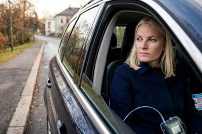 La corona noruega colapsa. Acorralada por el escándalo Epstein y los crímenes de su hijo, Mette-Marit obtiene un certificado de discapacidad. ¿Trágica enfermedad o el castigo final? -(hn)