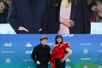 La Reina Letizia irrumpió en su camerino. Hoy, Eva Amaral huye de la élite hacia un pueblo de 40 almas. ¿Qué oscura verdad ocultaban sus padres? -(hn)