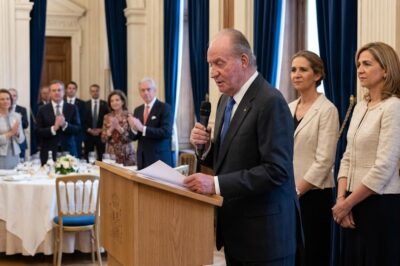 ¡La humillación definitiva en París! Juan Carlos clama por Felipe y Sofía en su hora más oscura , pero Pilar Eyre destapa la cruel venganza real. ¿Quién es el verdadero monstruo? -(hn)