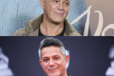 “Alejandro Sanz abre su corazón sobre su depresión: ‘Cuando llega, ya nunca se marcha. Cuando bajaba del escenario me ponía a temblar, sufría ataques de pánico y ansiedad’. ¿Qué oscuro laberinto ha tenido que atravesar para enfrentar sus demonios? ¡Descubre su lucha interna!”